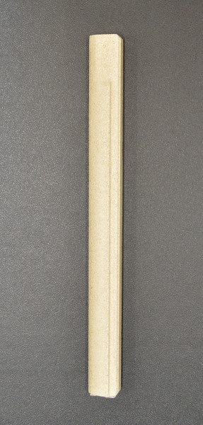 Contura 750 Seitenstein rechts vorne