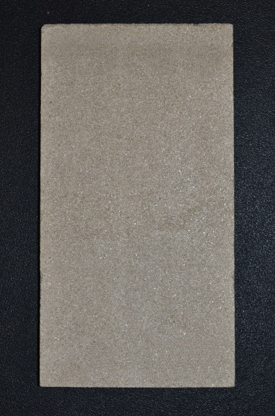 Justus Falun Rückwandstein links